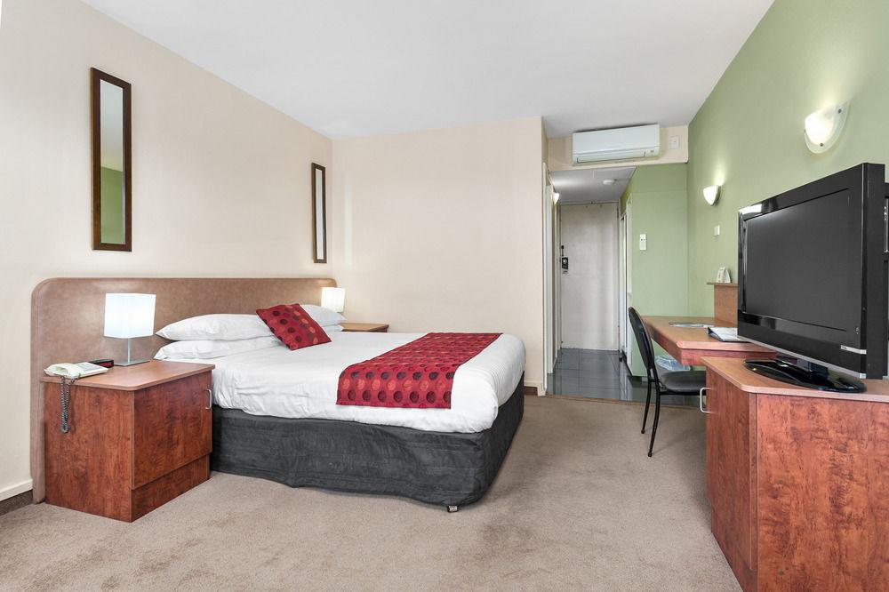 Coach House Launceston Hotel Exterior photo