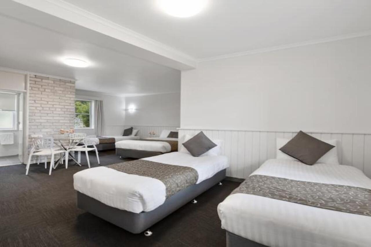Coach House Launceston Hotel Exterior photo