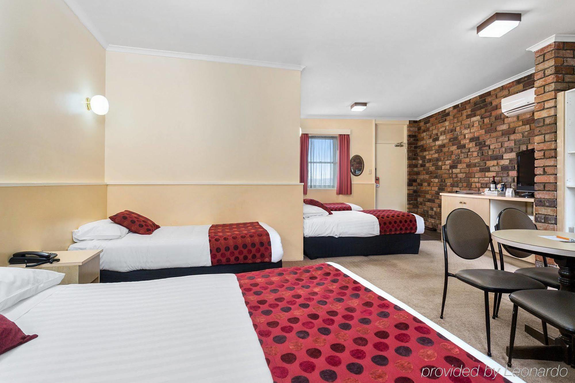 Coach House Launceston Hotel Exterior photo