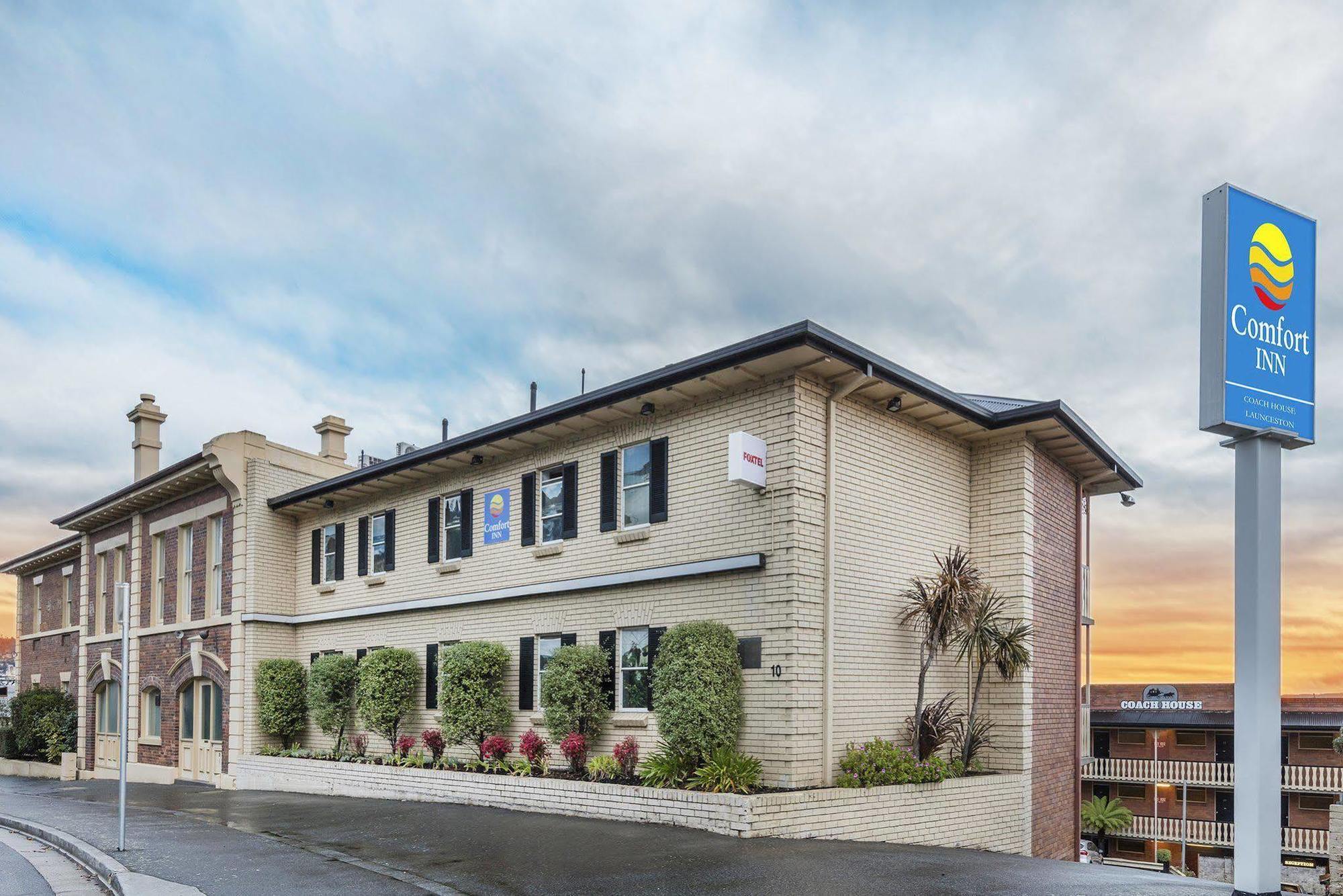 Coach House Launceston Hotel Exterior photo