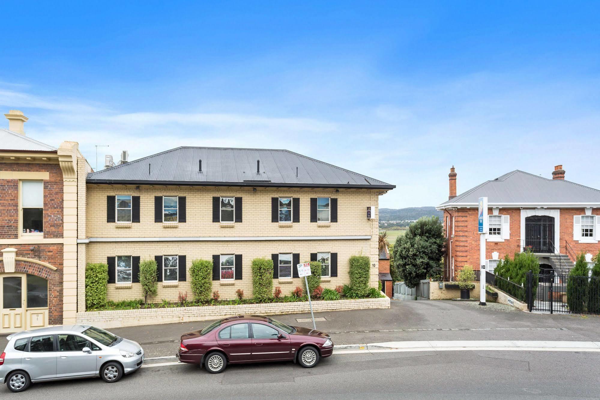 Coach House Launceston Hotel Exterior photo