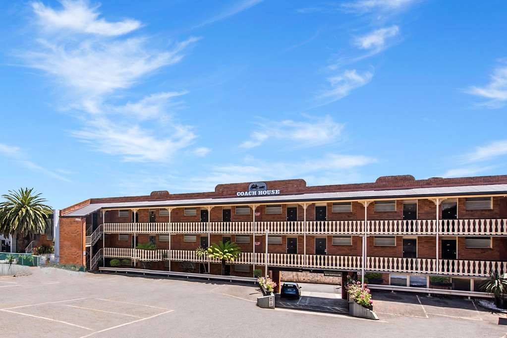 Coach House Launceston Hotel Exterior photo